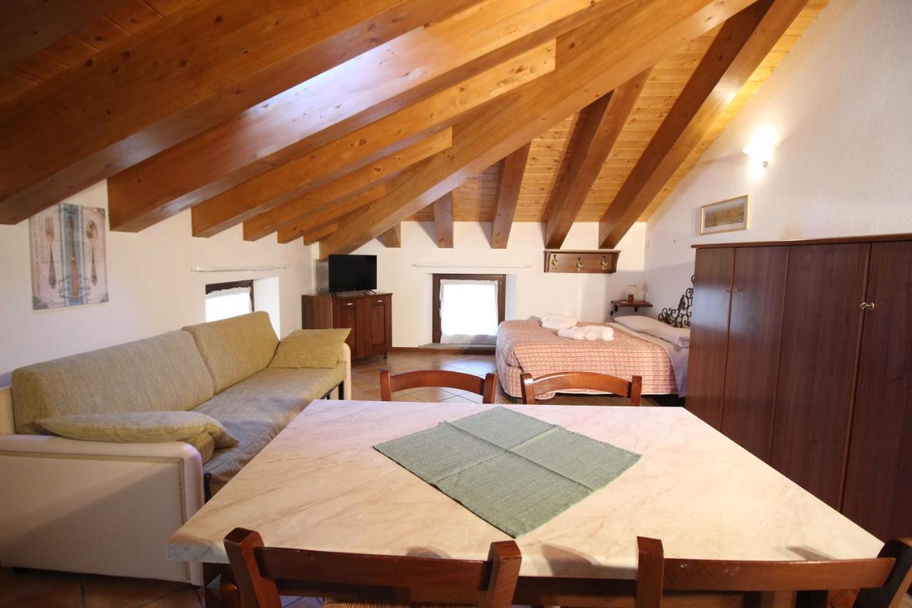 Residence Aquila - Mono Corno Vitello Brusson Extérieur photo
